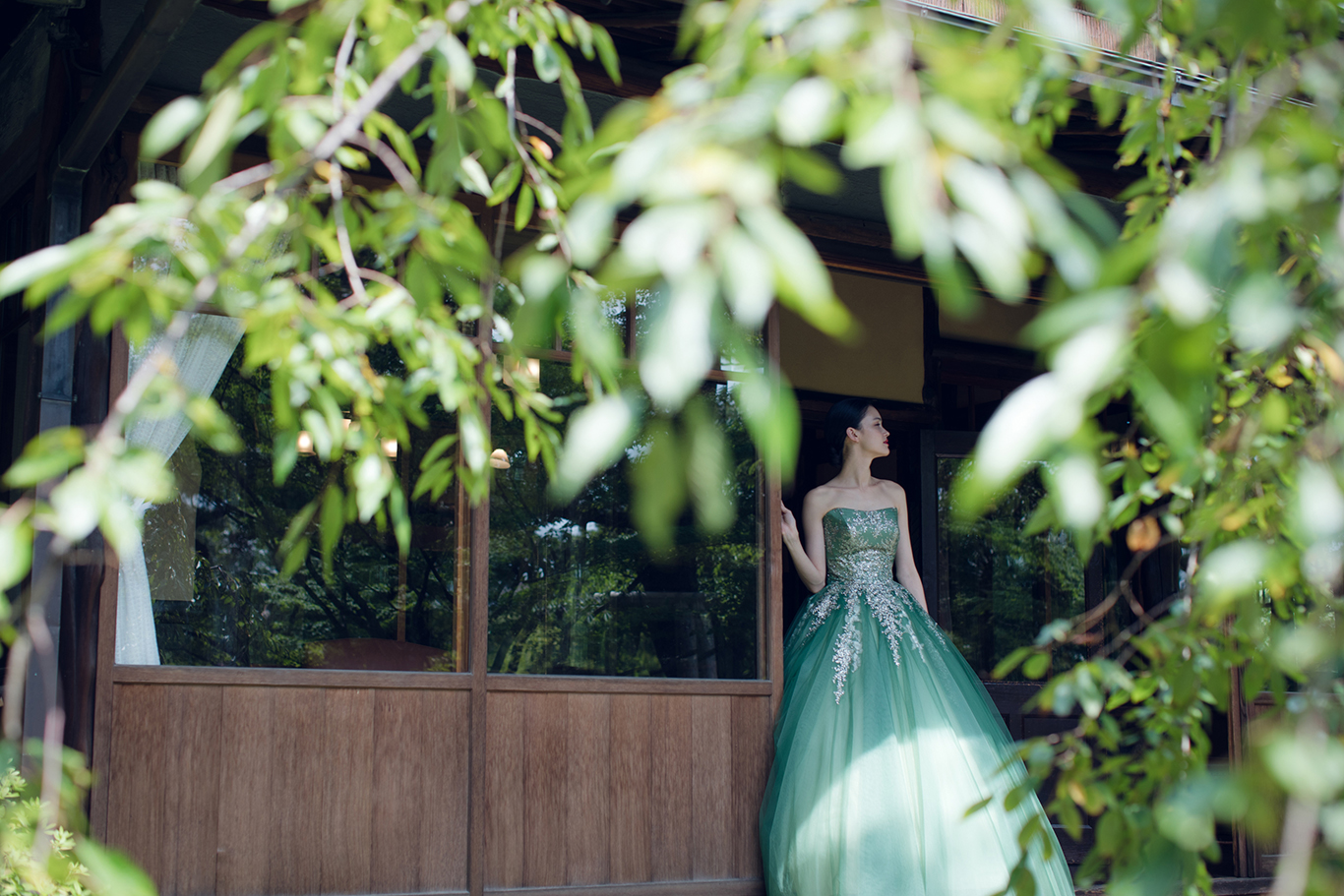 【春のカラードレス⑤】春の息吹を感じるグリーンのカラードレス