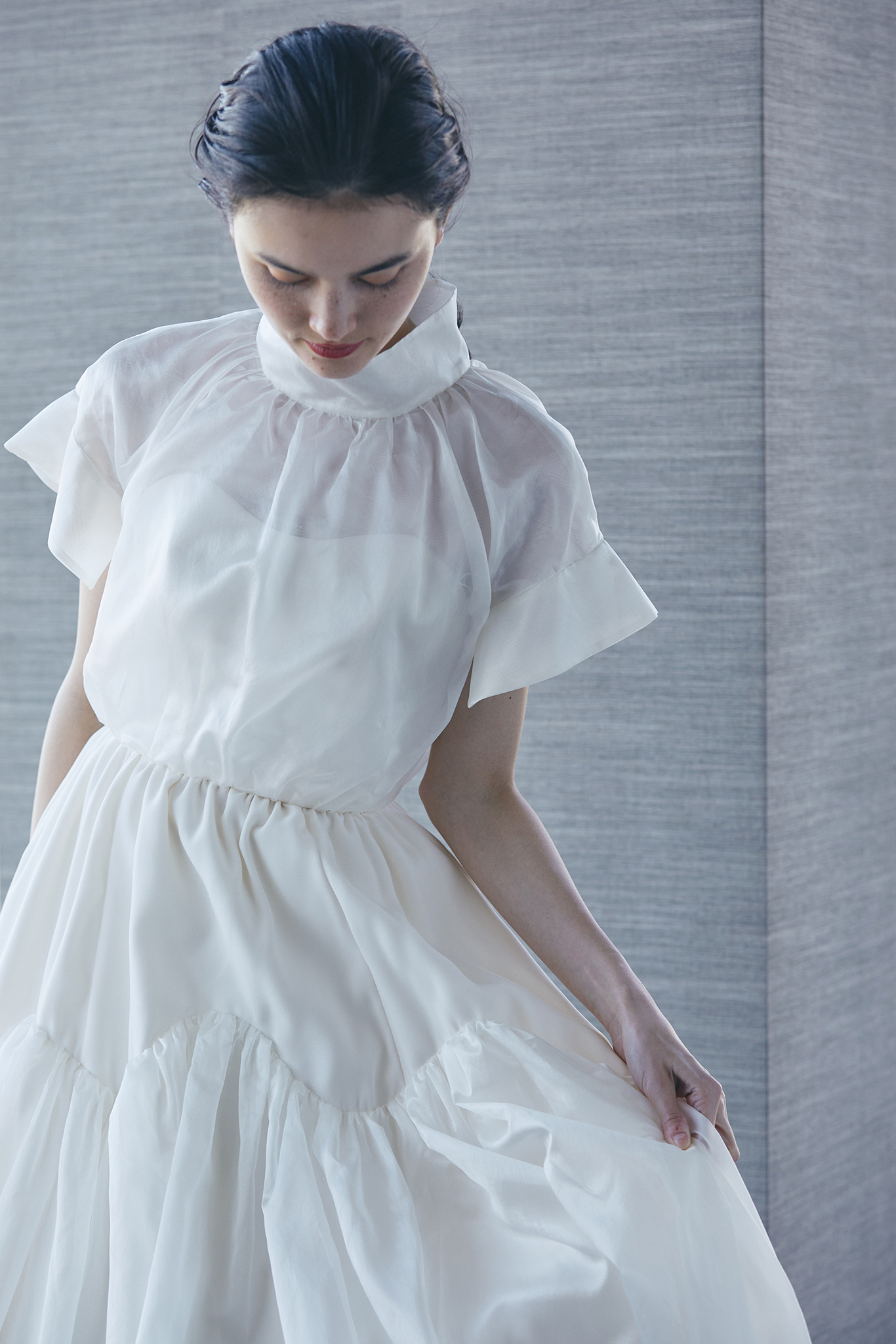 【夏のウエディングドレス①】オーガンジー素材の透け感のあるドレス